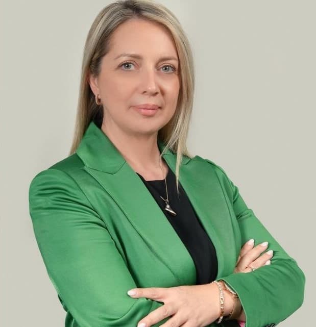 Për një shoqëri të pavarur financiarisht. Akademia e Edukimit Financiar, një nismë nga Junida Katroshi